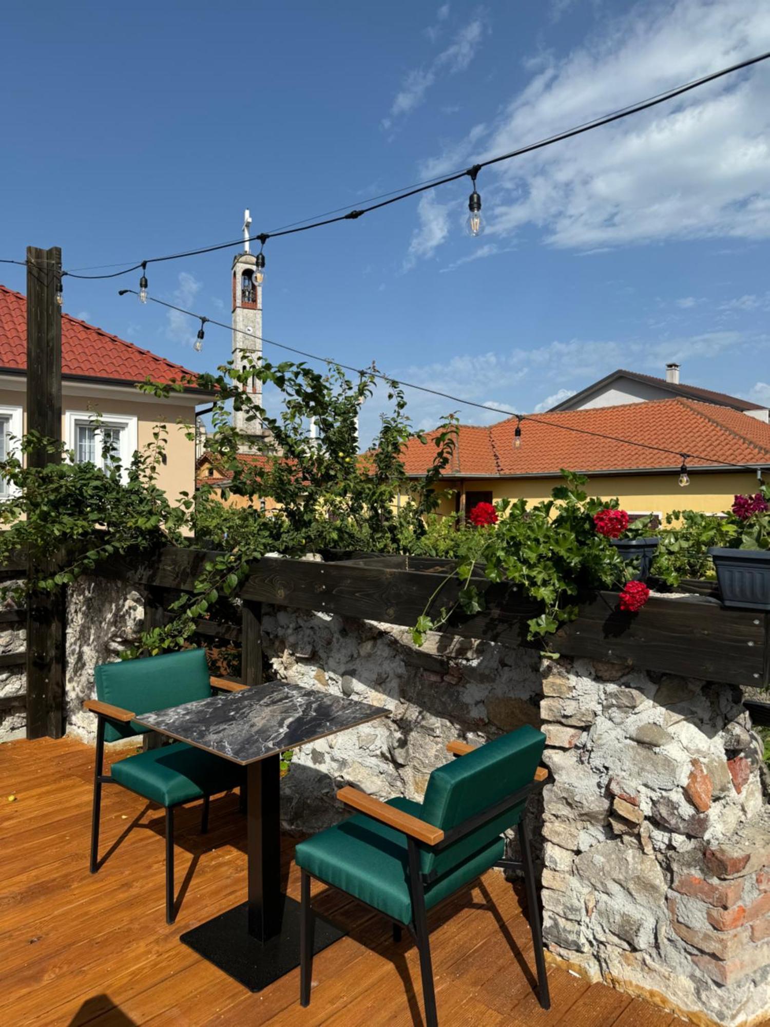 Hotel Ikona Shkoder Exterior photo