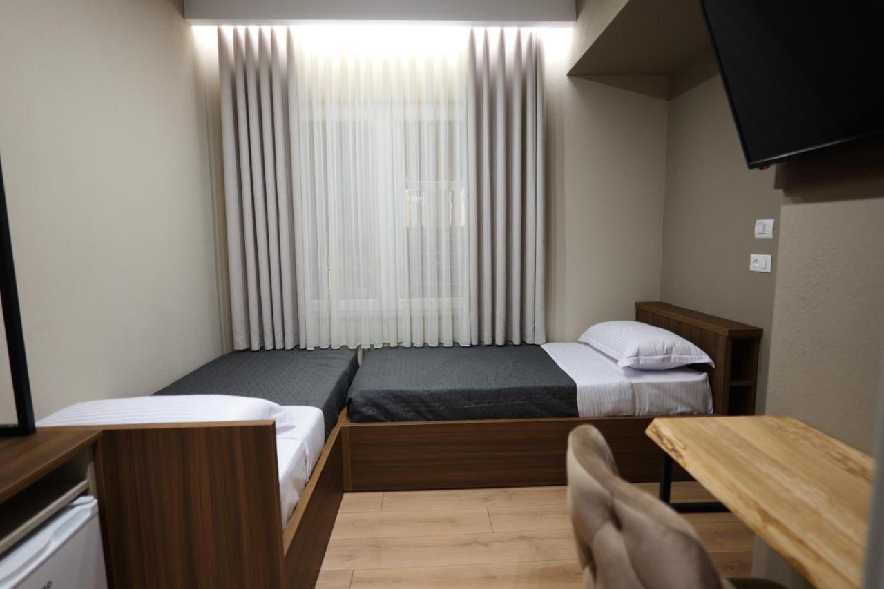 Hotel Ikona Shkoder Exterior photo