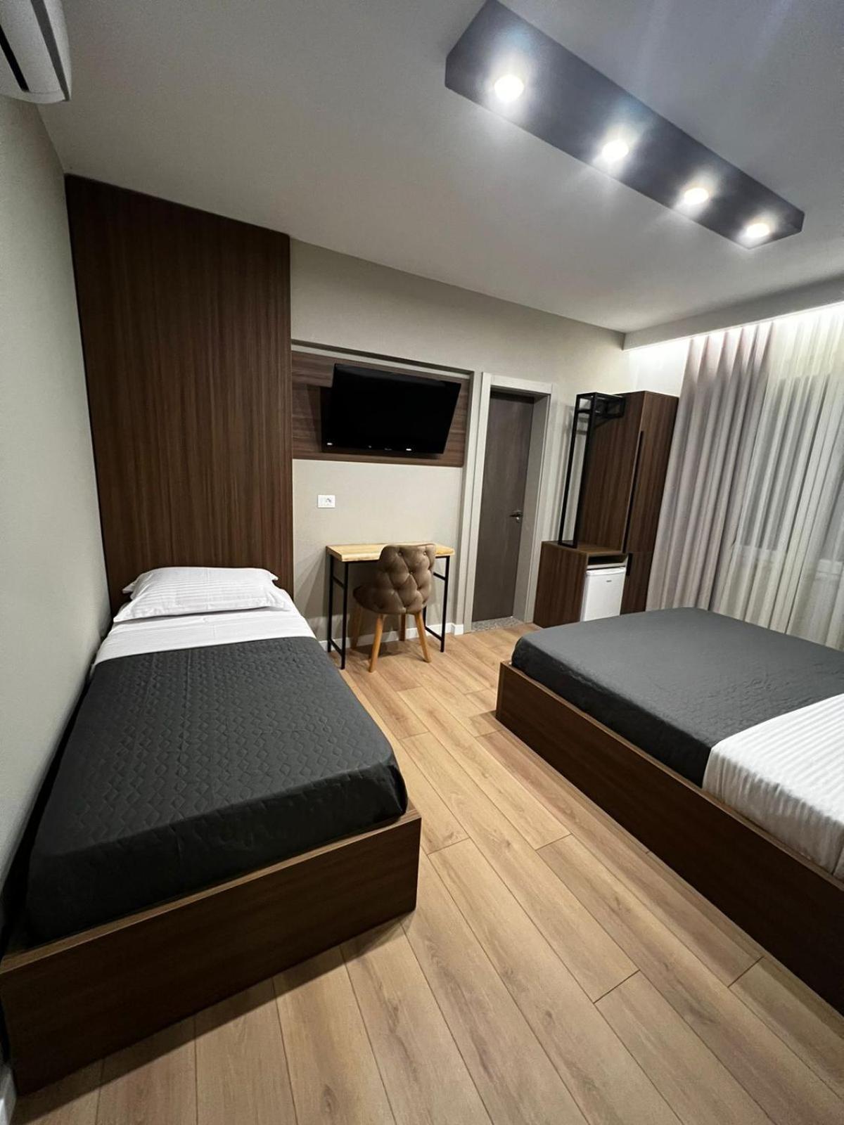 Hotel Ikona Shkoder Exterior photo